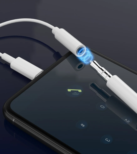 Jack Aux Dongle Cable (IPhone14 and below)